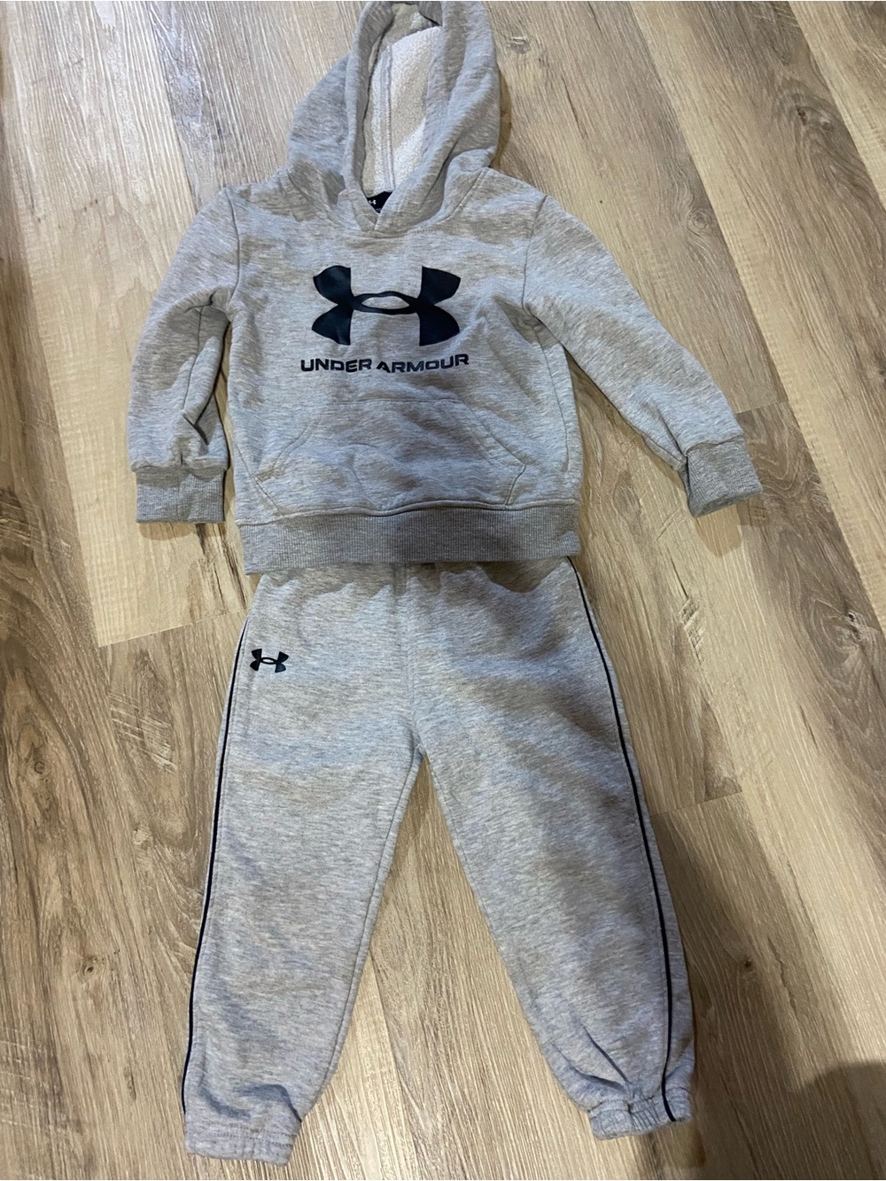 Under Armour Kids Light Gray Logo Hoodie & Jogger Set